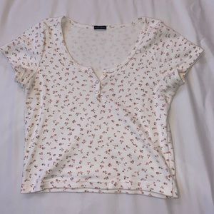BRAND NEW Brandy Melville zelly top with flowers
